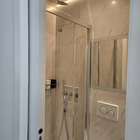 Moderno Com Vista O Mar Em *